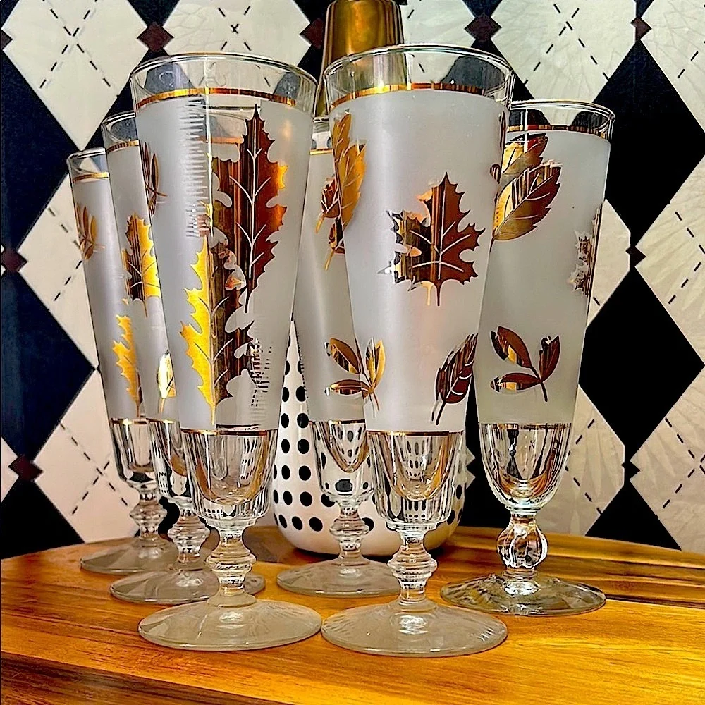 Vintage Libbey 22k Gold Maple Foliage Pilsner Glasses Set of 6| Mid Century Bar - Picture 4 of 17